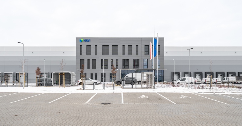 Egyedülálló hűtőraktárral bővült a hazai logisztikai piac: átadták a HAVI Logistics új központját